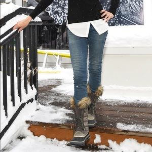 Sorel Joan of artic waterproof snow boots